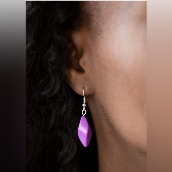 ✨Gorgeous Purple and Silver Necklace set! - Picture 2 of 4